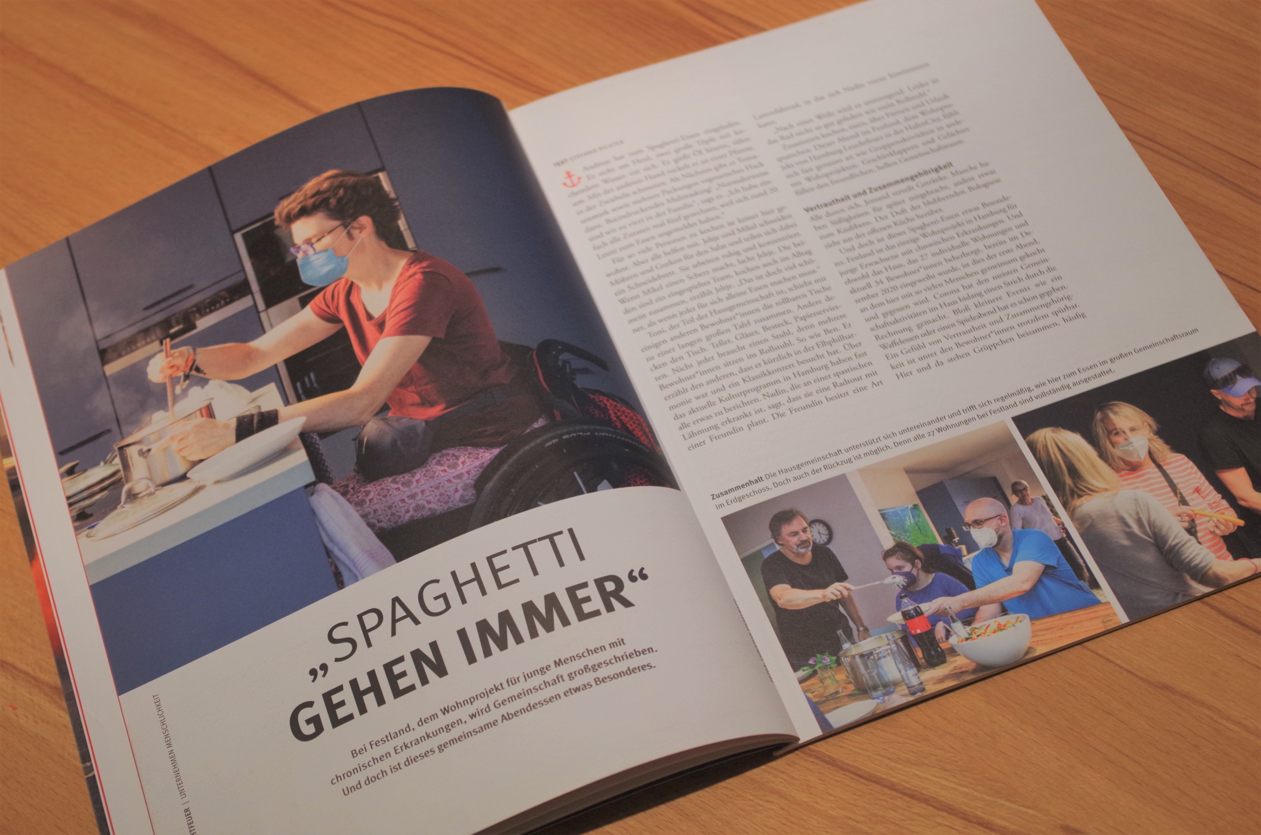 Im neuen mut.macher, dem Hamburg Leuchtfeuer-Magazin, erzählen die Bewohner*innen von Festland von ihrem neuen Leben.