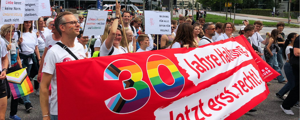 Hamburg Leuchtfeuer-Fußgruppe beim CSD 2025