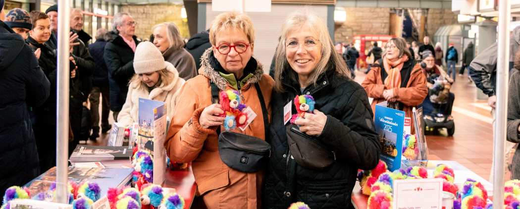 Header Bild zum Start der Leuchtfeuer-Teddy-Aktion 2025.